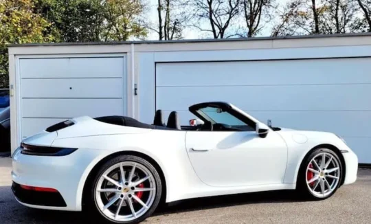 side view of the Porsche Carrera S Cabrio in Zurich