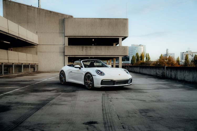 Rent a Porsche 911 Carrera S Cabrio in Zürich