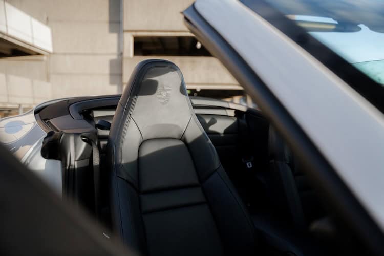 Seats Porsche 911 Carrera S Cabrio in Zürich