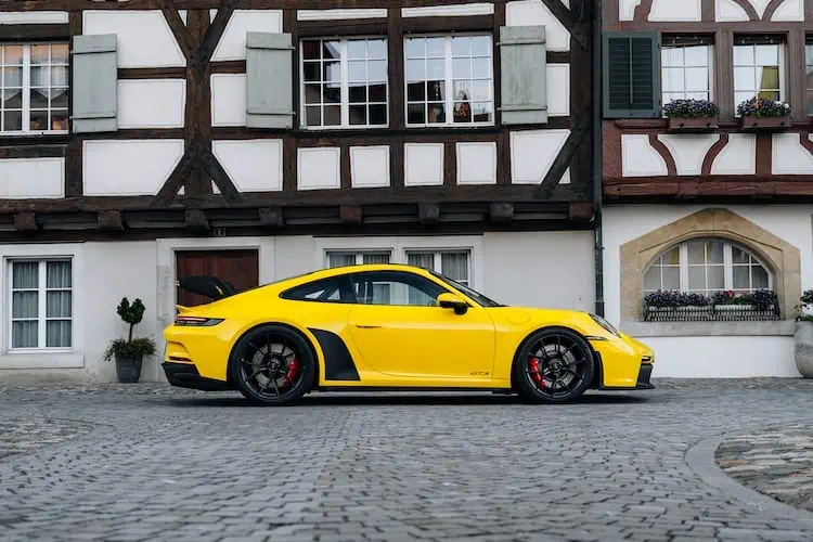 Side view of the porsche 911 GT3 in Zurich