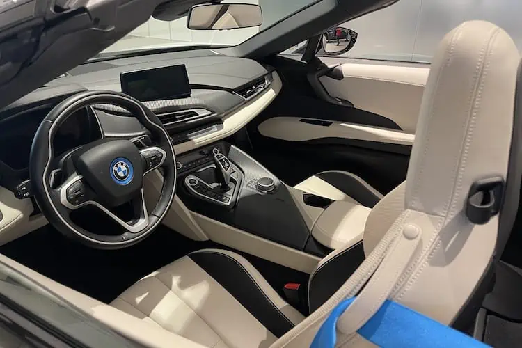 driver seat view of the BMW i8 Roadster in zurich