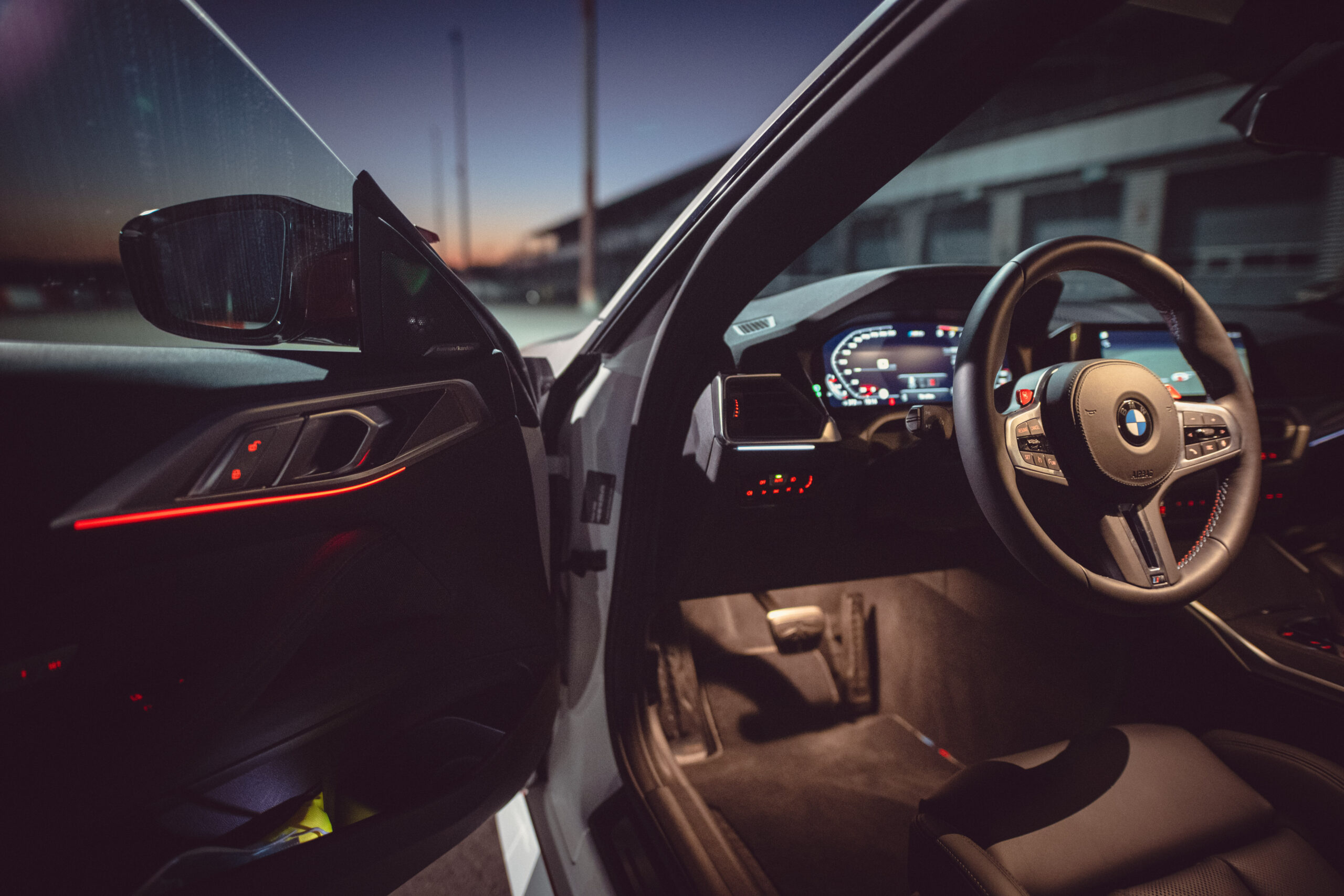 BMW M4 racetrack training voucher - Image 2